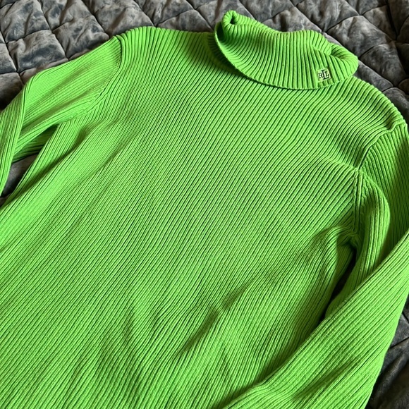 Ralph Lauren Green Turtleneck - Picture 2 of 5